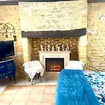 La Clef Des Songes - Climatisées - Centre - Parking Gratuit - Piscine, Et Massages à 400mètres 4* Sarlat