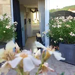 La Clef Des Songes - Climatisées - Centre - Parking Gratuit - Piscine, Et Massages à 400mètres 4*