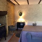 Bed and breakfast La Clef Des Songes - Climatisées - Centre - Parking Gratuit - Piscine, Et Massages à 400mètres