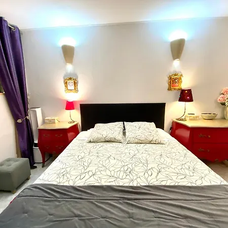 La Clef Des Songes - Chambres Climatisees - Sarlat Centre - Parking Gratuit - Piscine, Spa Et Massages A 400Metres