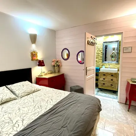 La Clef Des Songes - Chambres Climatisees - Sarlat Centre - Parking Gratuit - Piscine, Spa Et Massages A 400Metres