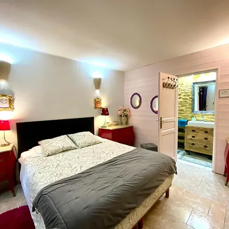 La Clef Des Songes - Chambres Climatisees - Sarlat Centre - Parking Gratuit - Piscine, Spa Et Massages A 400Metres