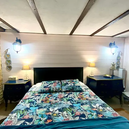 La Clef Des Songes - Chambres Climatisees - Sarlat Centre - Parking Gratuit - Piscine, Spa Et Massages A 400Metres Bed & Breakfast Sarlat-la-Caneda