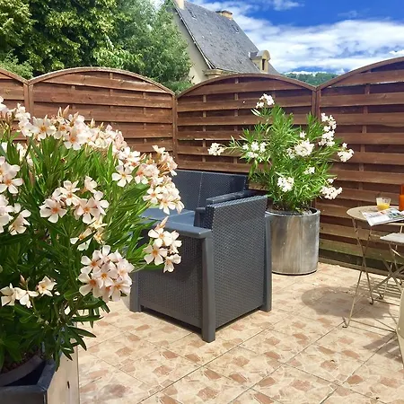 La Clef Des Songes - Chambres Climatisees - Sarlat Centre - Parking Gratuit - Piscine, Spa Et Massages A 400Metres Bed & Breakfast 3*