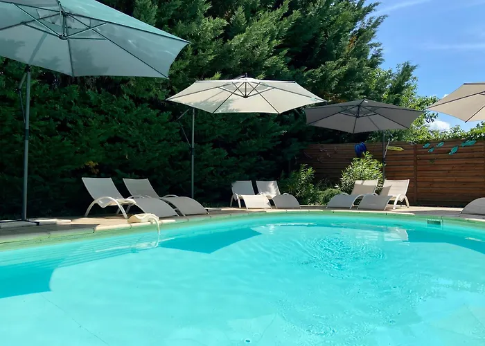 Bed & Breakfast La Clef Des Songes - Maison D'Hotes Au Calme, Au Coeur De Sarlat, 2 Minutes A Pied De La Cite Medievale - Climatisation - Petits Dejeuners Fait Maison - Parking Gratuit - Option Spa Et Massages - Piscine De Saison A 400M Sarlat-la-Caneda