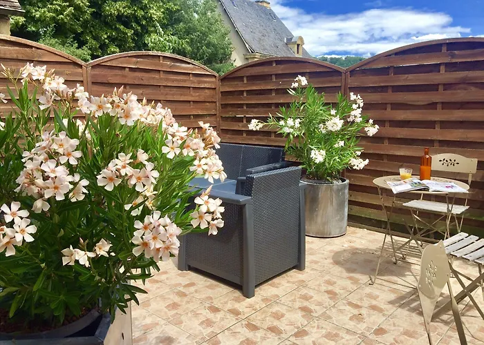 La Clef Des Songes - Au Calme, Au Coeur De Sarlat, 2 Minutes A Pied De La Cite Medievale - Climatisation - Petits Dejeuners Fait Maison - Parking Gratuit - Option Et Massages - Piscine De Saison A 400m Sarlat-la-Canéda