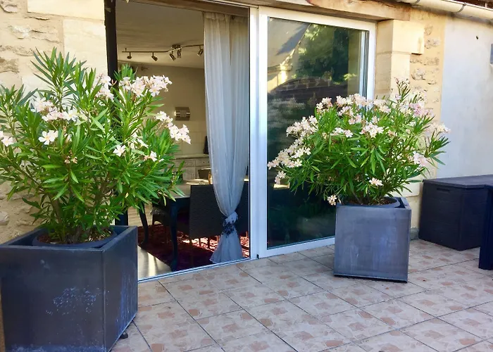 La Clef Des Songes - Maison D'Hotes Au Calme, Au Coeur De Sarlat, 2 Minutes A Pied De La Cite Medievale - Climatisation - Petits Dejeuners Fait Maison - Parking Gratuit - Option Spa Et Massages - Piscine De Saison A 400M Bed & Breakfast 4*