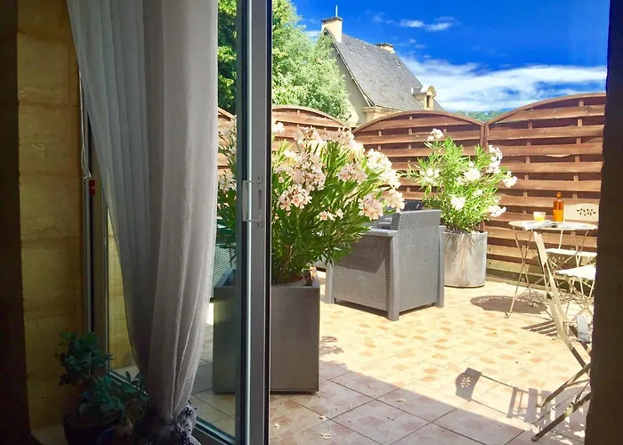La Clef Des Songes - Au Calme, Au Coeur De Sarlat, 2 Minutes A Pied De La Cite Medievale - Climatisation - Petits Dejeuners Fait Maison - Parking Gratuit - Option Et Massages - Piscine De Saison A 400m Bed & Breakfast Sarlat-la-Canéda