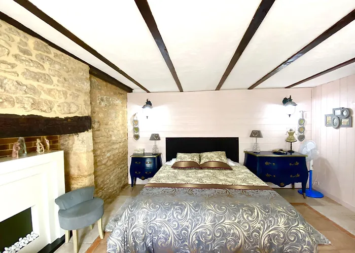 La Clef Des Songes - Maison D'Hotes Au Calme, Au Coeur De Sarlat, 2 Minutes A Pied De La Cite Medievale - Climatisation - Petits Dejeuners Fait Maison - Parking Gratuit - Option Spa Et Massages - Piscine De Saison A 400M Sarlat-la-Caneda