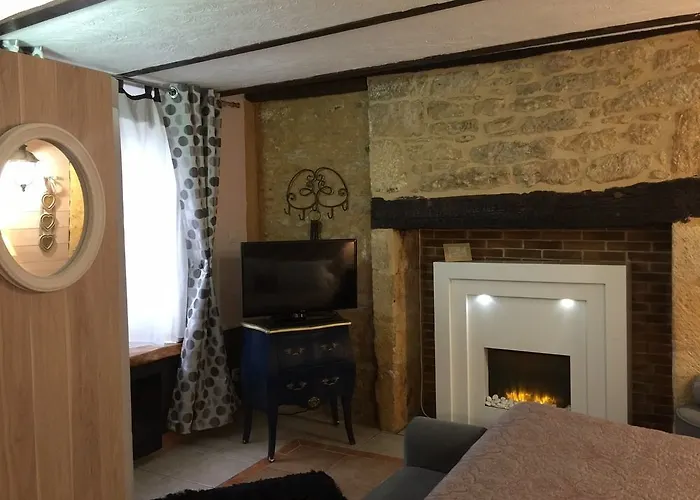 La Clef Des Songes - Au Calme, Au Coeur De Sarlat, 2 Minutes A Pied De La Cite Medievale - Climatisation - Petits Dejeuners Fait Maison - Parking Gratuit - Option Et Massages - Piscine De Saison A 400m Sarlat-la-Canéda