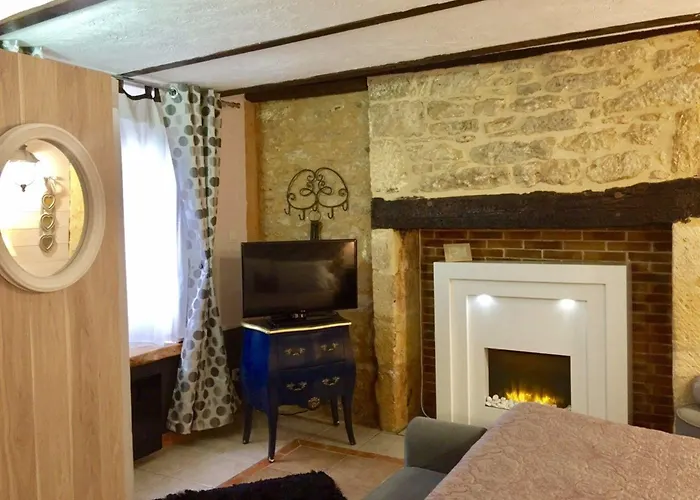 La Clef Des Songes - Au Calme, Au Coeur De Sarlat, 2 Minutes A Pied De La Cite Medievale - Climatisation - Petits Dejeuners Fait Maison - Parking Gratuit - Option Et Massages - Piscine De Saison A 400m Sarlat-la-Canéda