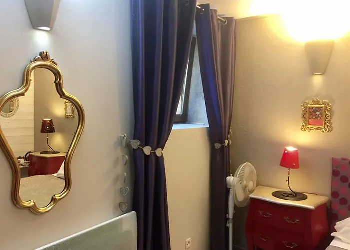 La Clef Des Songes - Au Calme, Au Coeur De Sarlat, 2 Minutes A Pied De La Cite Medievale - Climatisation - Petits Dejeuners Fait Maison - Parking Gratuit - Option Et Massages - Piscine De Saison A 400m Bed & Breakfast Sarlat-la-Canéda