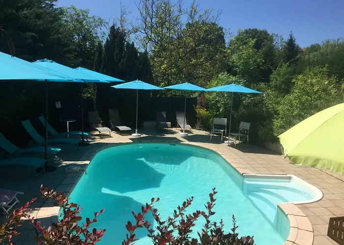 La Clef Des Songes - Au Calme, Au Coeur De Sarlat, 2 Minutes A Pied De La Cite Medievale - Climatisation - Petits Dejeuners Fait Maison - Parking Gratuit - Option Et Massages - Piscine De Saison A 400m