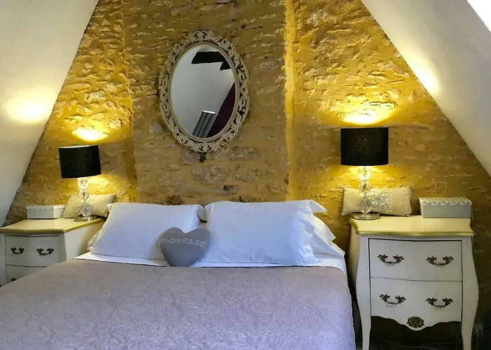 La Clef Des Songes - Au Calme, Au Coeur De Sarlat, 2 Minutes A Pied De La Cite Medievale - Climatisation - Petits Dejeuners Fait Maison - Parking Gratuit - Option Et Massages - Piscine De Saison A 400m Bed & Breakfast Sarlat-la-Canéda